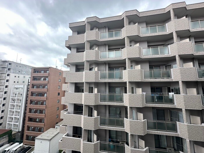 物件内観写真22　(室内からの展望)