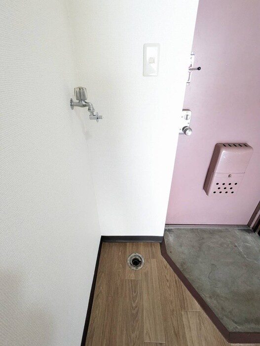 物件内観写真9　(玄関)