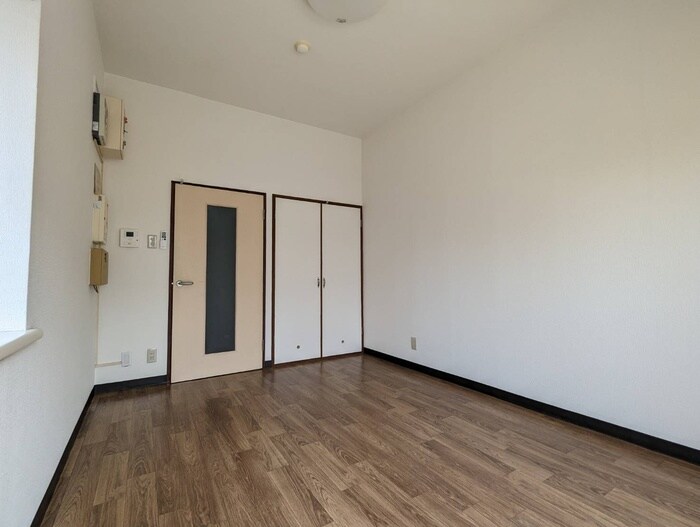 物件内観写真18　(居室)