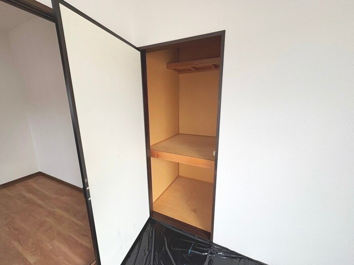 物件内観写真9　(収納)