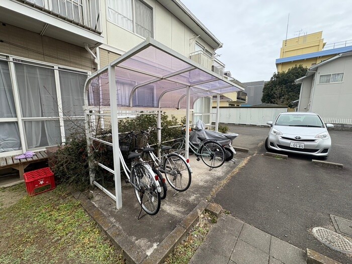 物件外観写真6　(駐輪場)