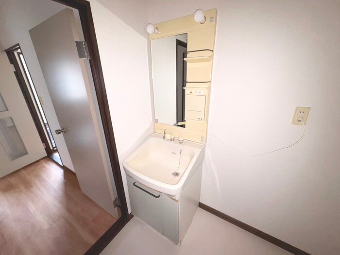 物件内観写真12　(洗面)