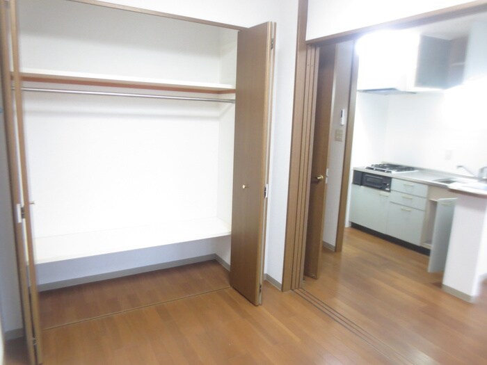 物件内観写真9　(居室)