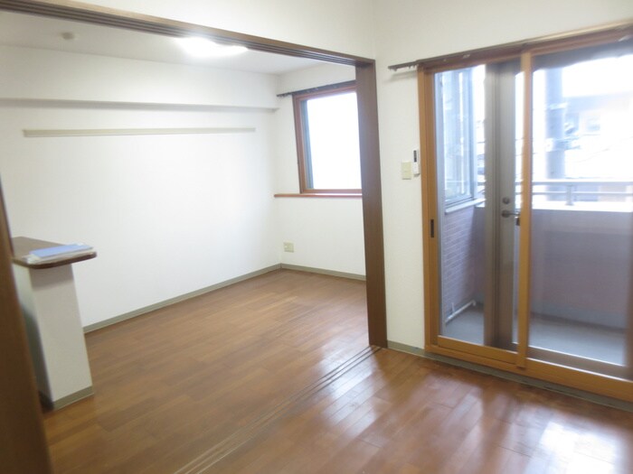 物件内観写真10　(居室)