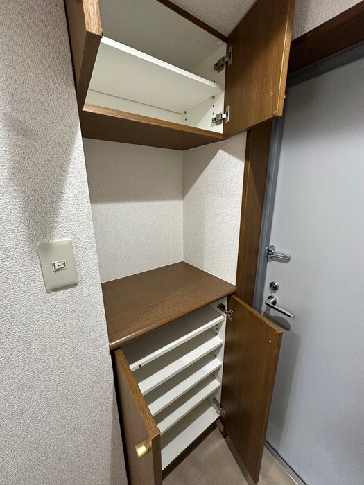 物件内観写真11　(靴箱)