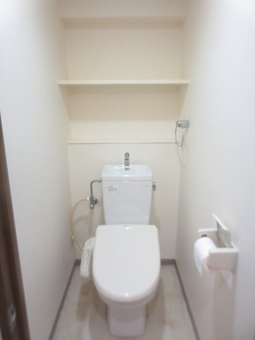 物件内観写真15　(トイレ)