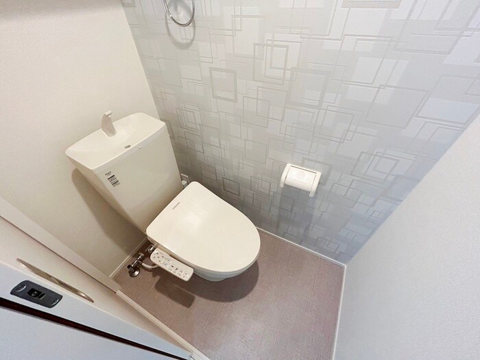 物件内観写真14　(トイレ)