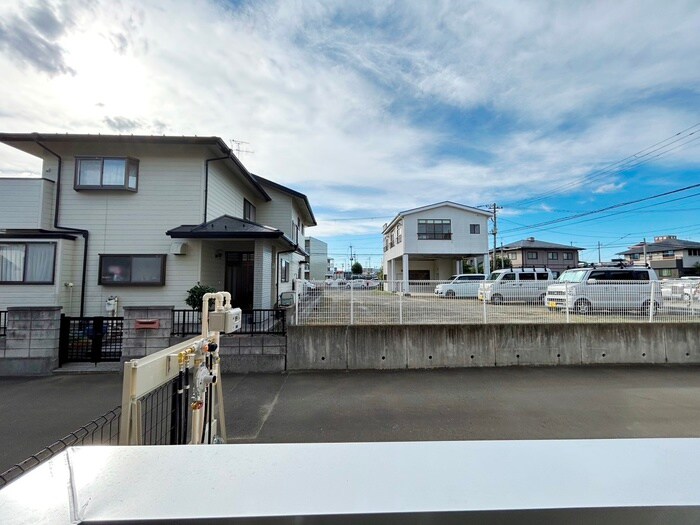 物件内観写真21　(室内からの展望)