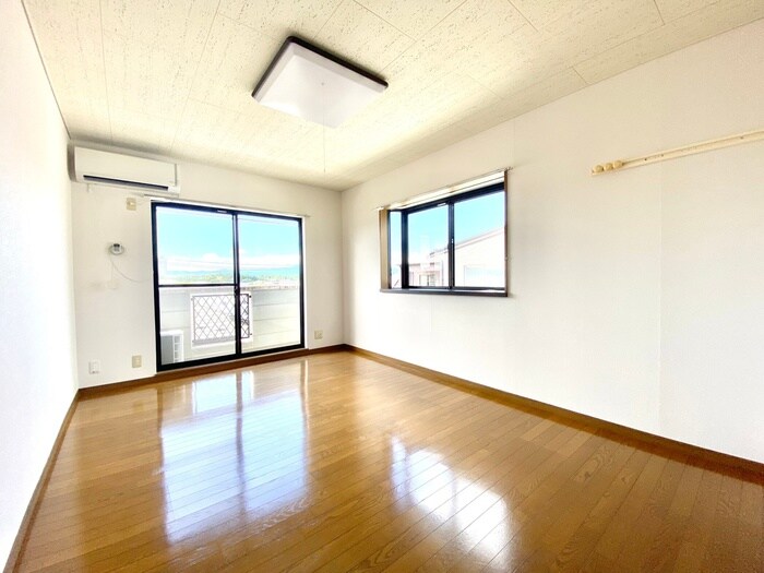 物件内観写真7　(居室)