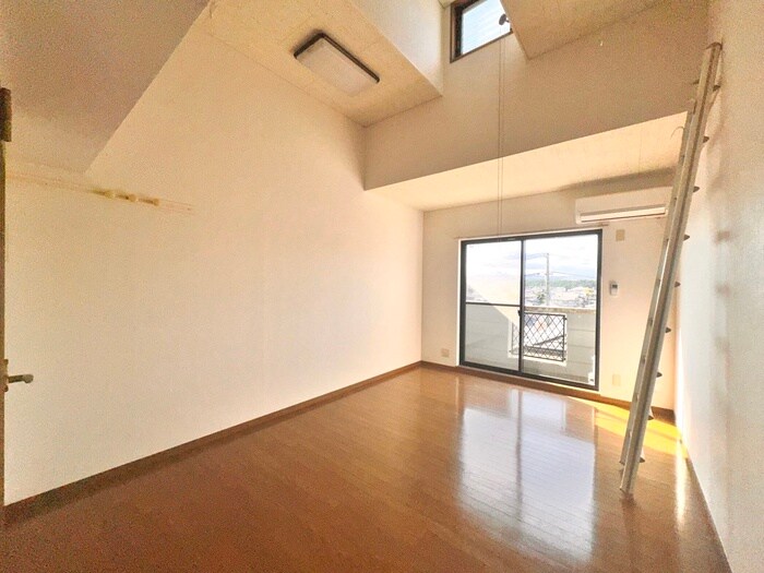 物件内観写真8　(居室)