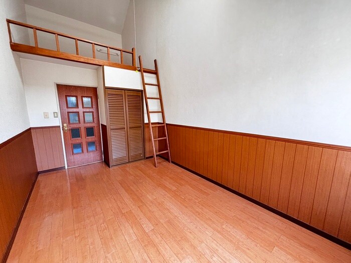 物件内観写真9　(居室)