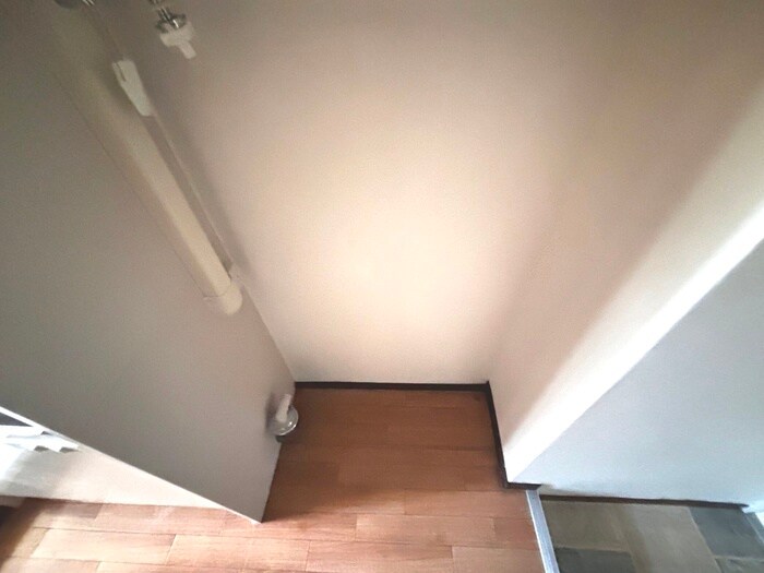 物件内観写真17　(洗濯機置場)