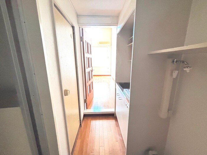 物件内観写真20　(廊下)