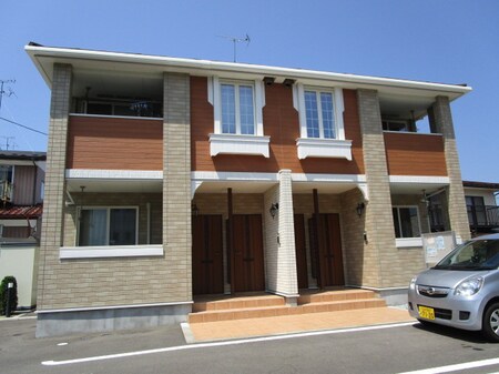 ノイ　アロッジオ外観写真