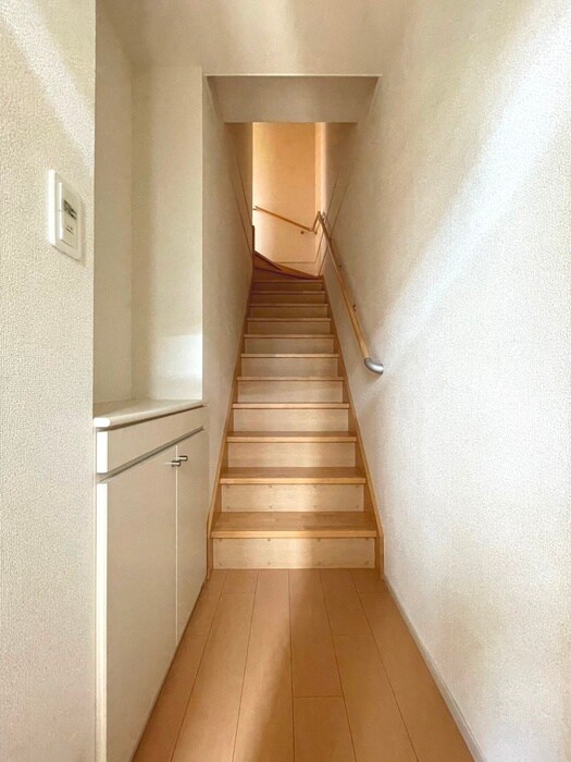 物件内観写真16　(廊下)