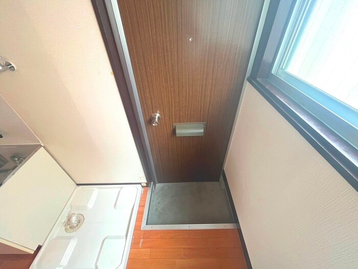 物件内観写真22　(玄関)