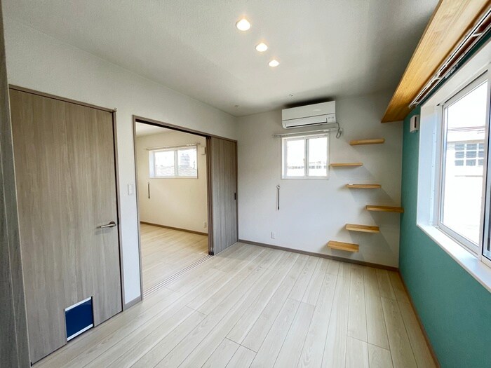 物件内観写真3　(居室)