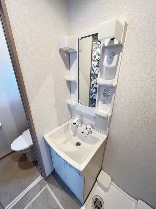 物件内観写真7　(洗面)