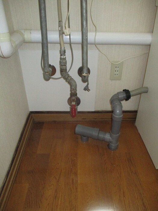 物件内観写真18　(洗濯機置場)