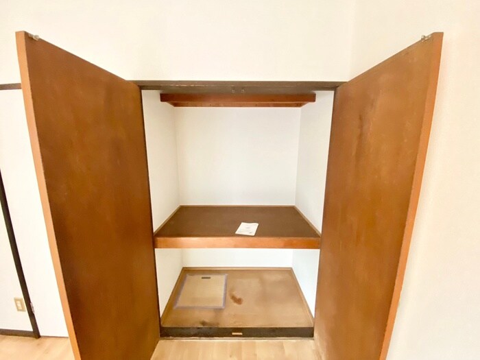 物件内観写真15　(収納)