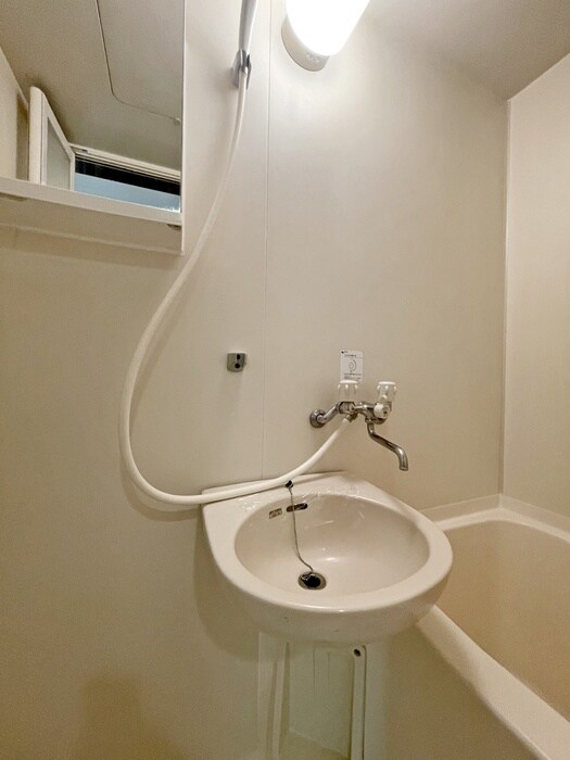 物件内観写真11　(洗面)