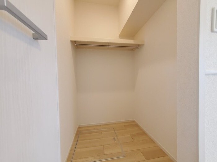 物件内観写真9　(収納)
