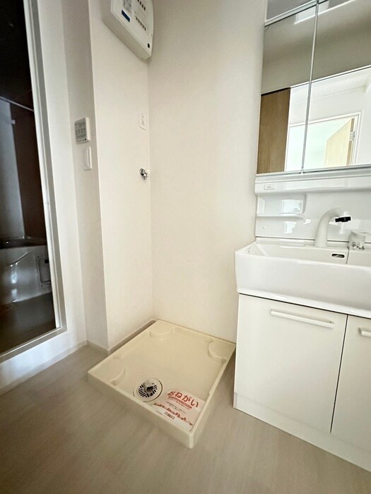 物件内観写真17　(洗濯機置場)