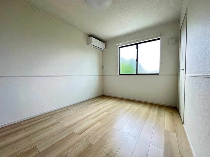 物件内観写真18　(居室)
