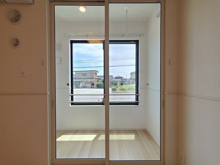 物件内観写真21　(室内からの展望)