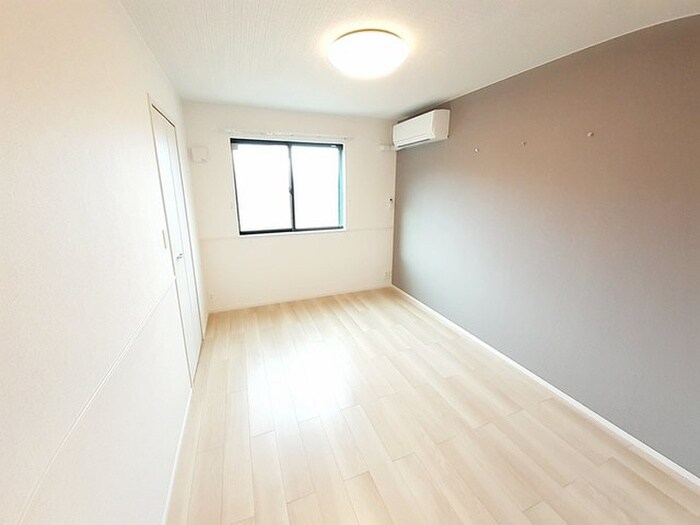 物件内観写真4　(居室)