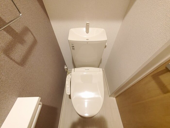 物件内観写真8　(トイレ)