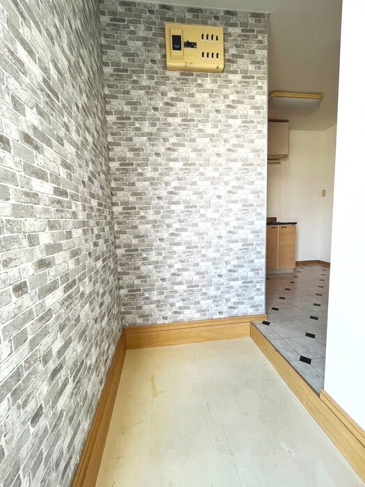 物件内観写真18　(玄関)