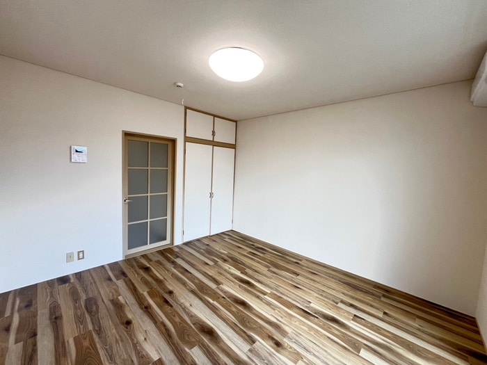 物件内観写真8　(居室)