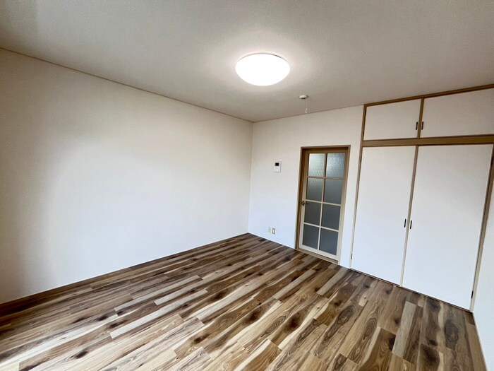 物件内観写真9　(居室)