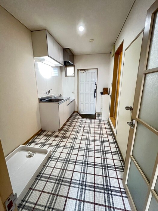 物件内観写真16　(廊下)