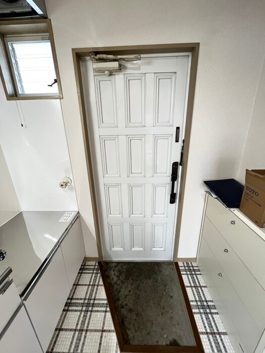 物件内観写真17　(玄関)