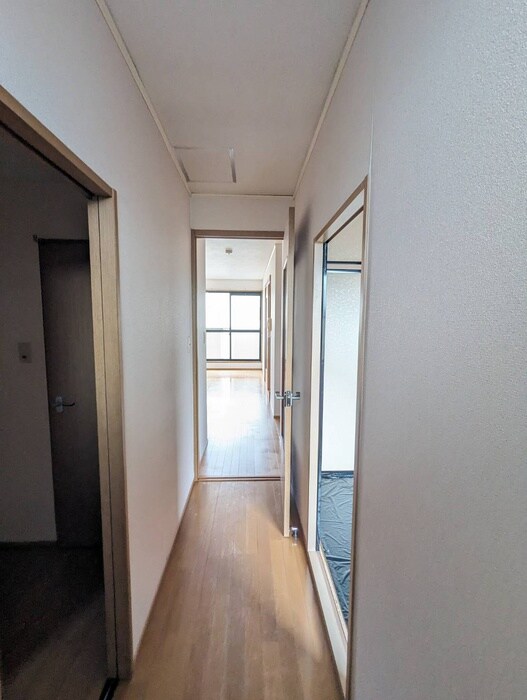 物件内観写真20　(廊下)