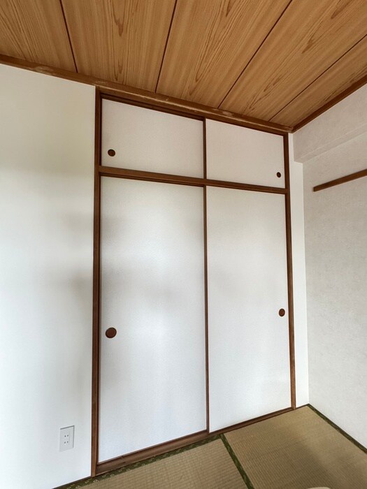 物件内観写真16　(収納)