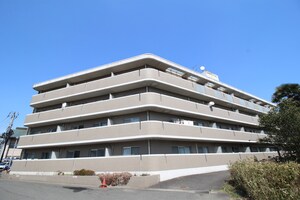赤石マンション外観写真