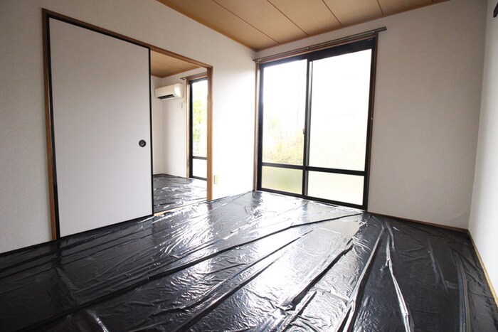 物件内観写真10　(居室)