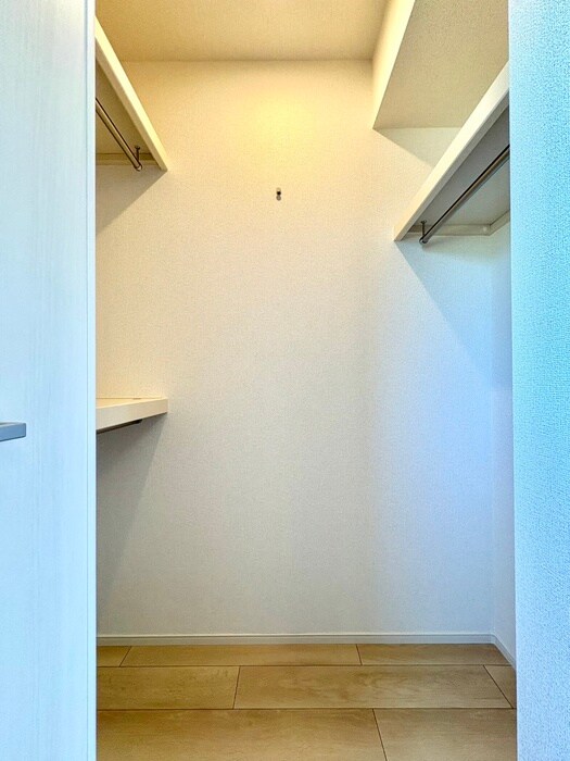 物件内観写真10　(収納)