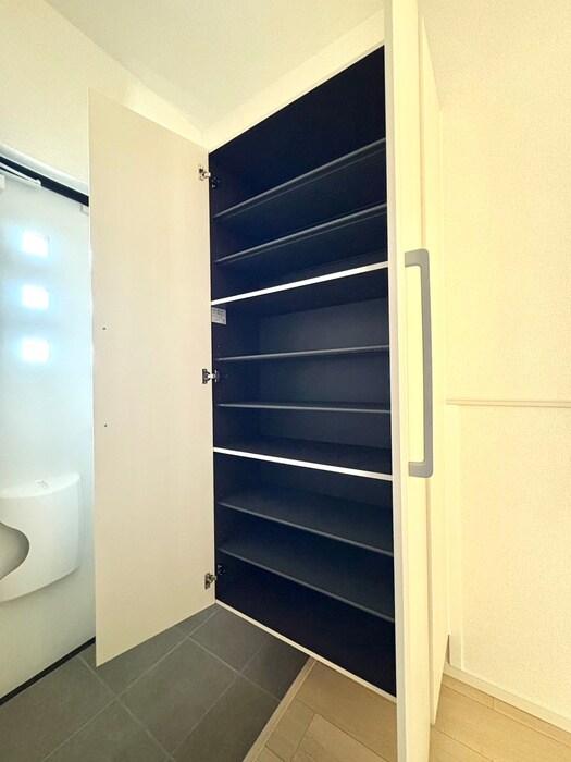 物件内観写真19　(靴箱)