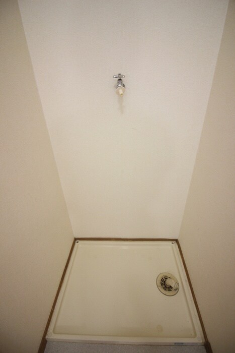 物件内観写真9　(洗濯機置場)