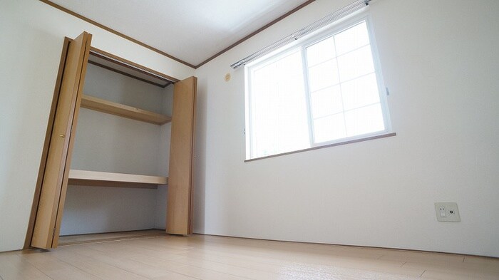 物件内観写真13　(居室)