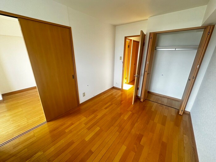 物件内観写真9　(居室)