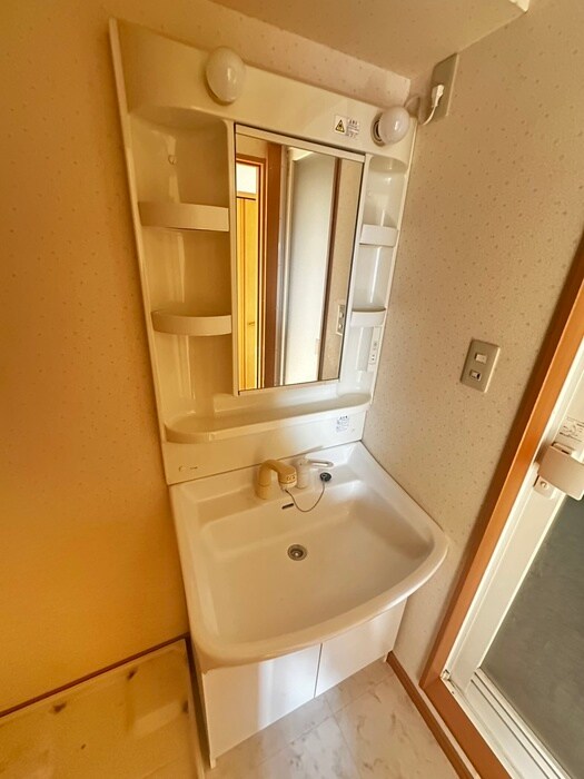 物件内観写真15　(洗面)