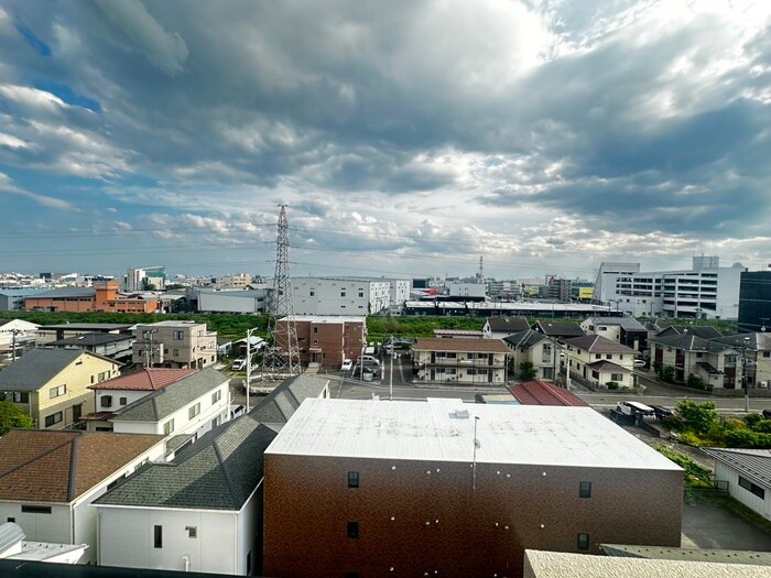 物件内観写真20　(室内からの展望)