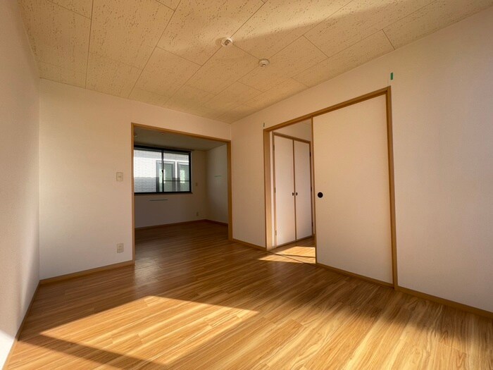 物件内観写真8　(居室)