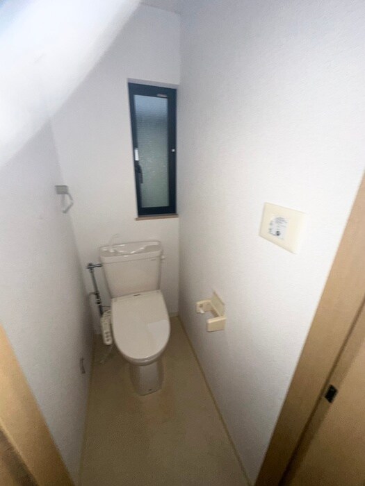 物件内観写真15　(トイレ)