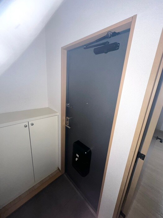 物件内観写真17　(玄関)